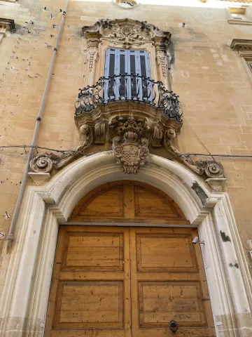 Tourisme-Palazzo C-1
