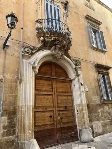Tourisme-Palazzo C-21