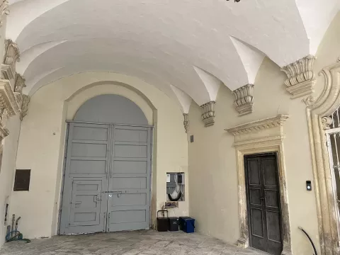 Tourisme-Palazzo C-8